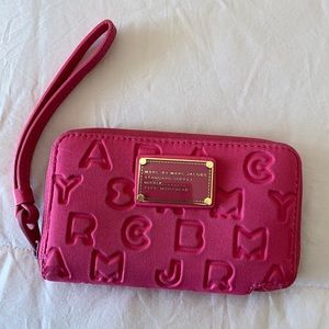 Marc Jacobs pink wallet